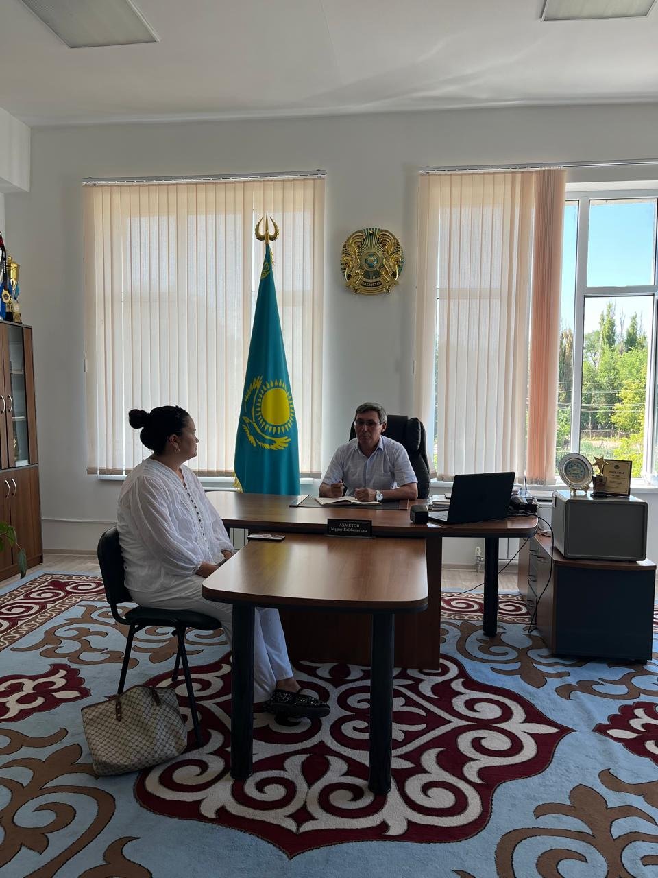 Ақтүбек ауылдық округінің әкімі тұрғындарды жеке қабылдады