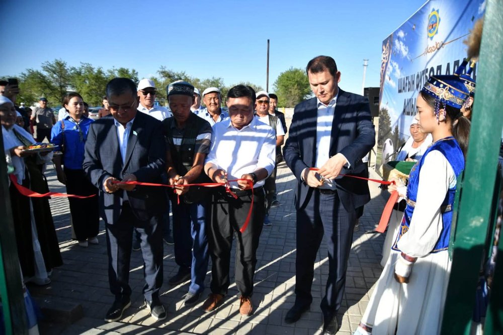 СЫРДАРИЯ АУЫЛЫНДА ДЕМЕУШІЛЕР ЕСЕБІНЕН САЛЫНҒАН ЗАМАНАУИ ФУТБОЛ АЛАҢЫ ЕЛ ИГІЛІГІНЕ БЕРІЛДІ