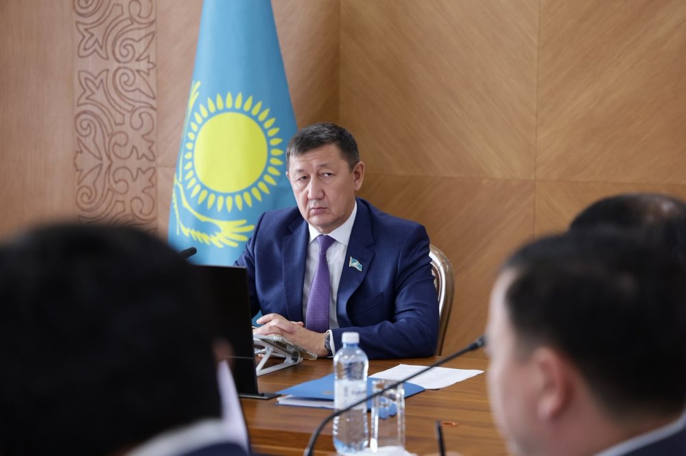 Қарағанды облыстық мәслихатының депутаттары облыс колледждерінде мемлекеттік білім беру тапсырысын орналастыру мәселелерін талқылады