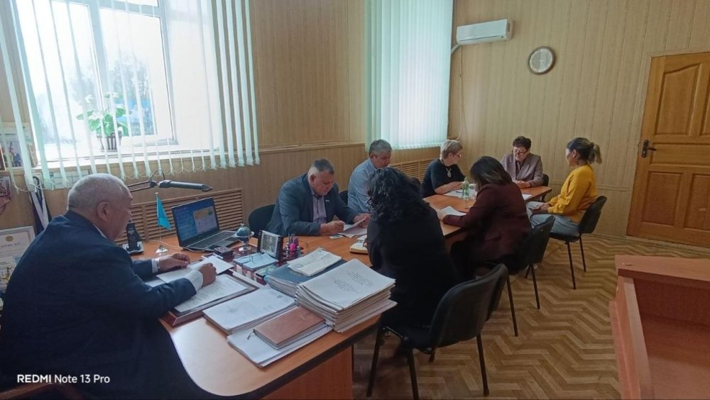 Жарқайың аудандық мәслихатының кезектен тыс 72-сессиясы өтті