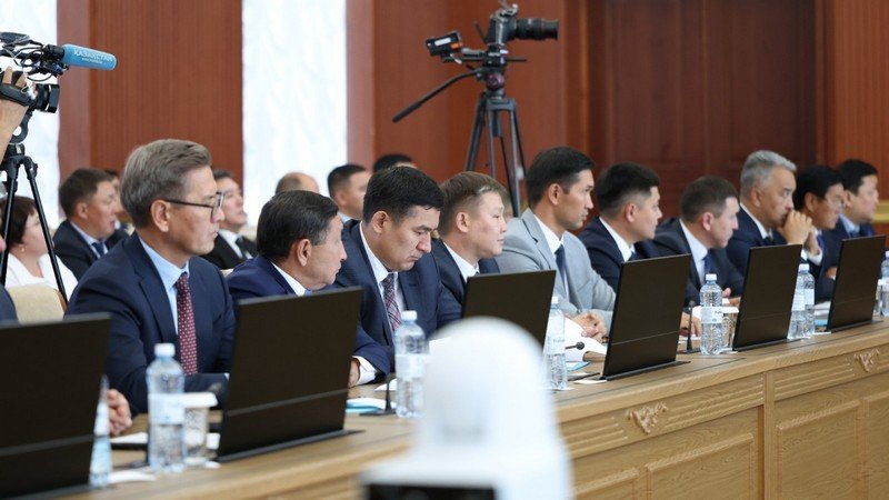 Қанат Бозымбаев өңірлерге ЭКСЖ жобаларын тездетуді және ресурстарды цифрлық есепке алу форматына көшуді тапсырды
