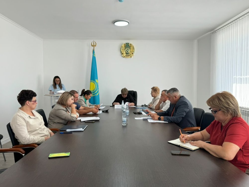 Жақсы аудандық мәслихатының тұрақты комиссияларының бірлескен отырысы өтті