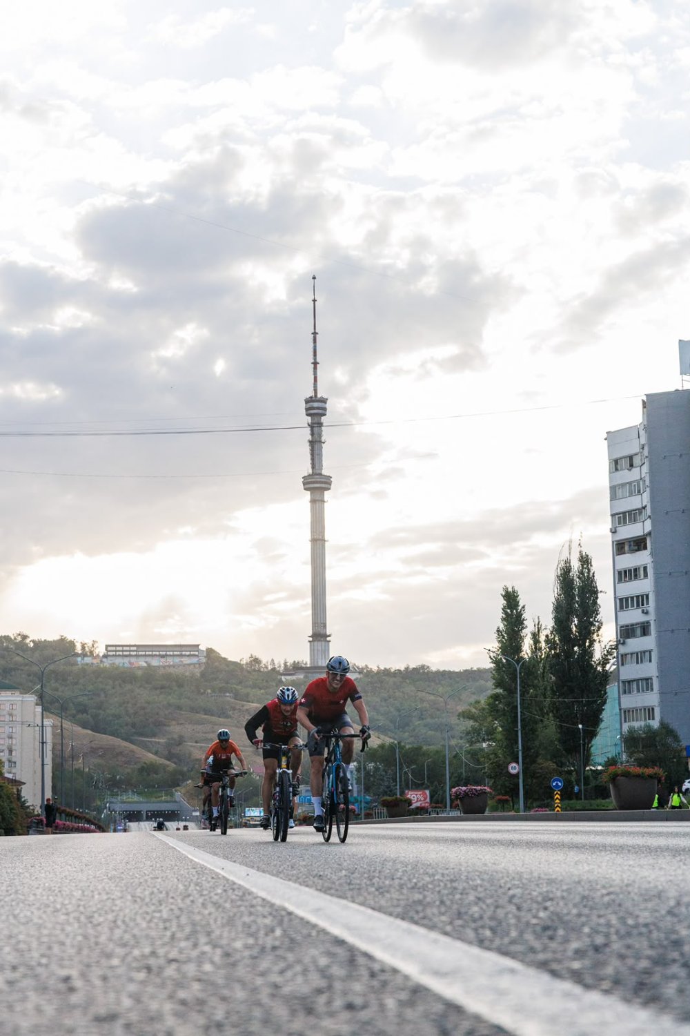 Алматыда жексенбі күні Gran Fondo World Championship жарысына байланысты әл-Фараби даңғылында көлік қозғалысы уақытша шектеледі