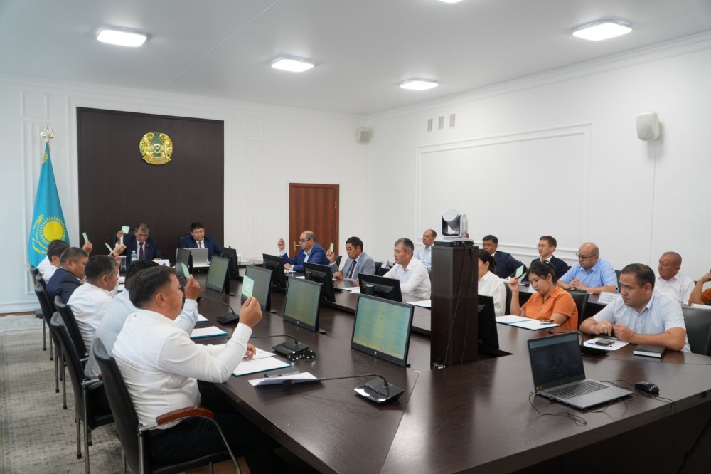 АУДАНДЫҚ МӘСЛИХАТЫНЫҢ КЕЗЕКТІ СЕССИЯСЫ ӨТТІ