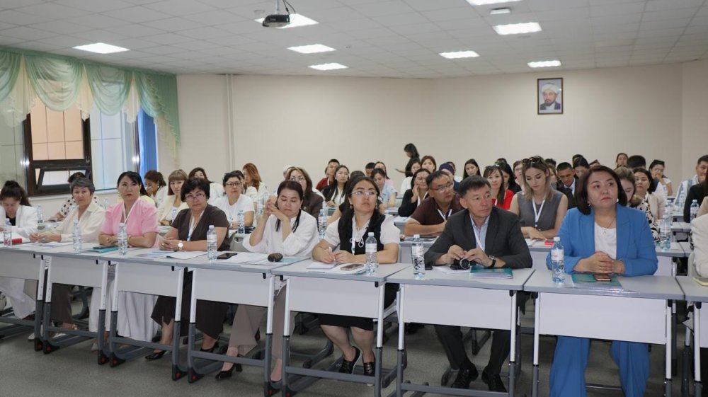 «Қазақ тілін оқыту әдістемесінің ортақ жүйесі» біліктілікті арттыру курсы басталды