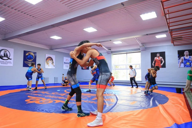 Қарағандыда болашақ чемпиондар жаттығатын жаңа күрес залы ашылды