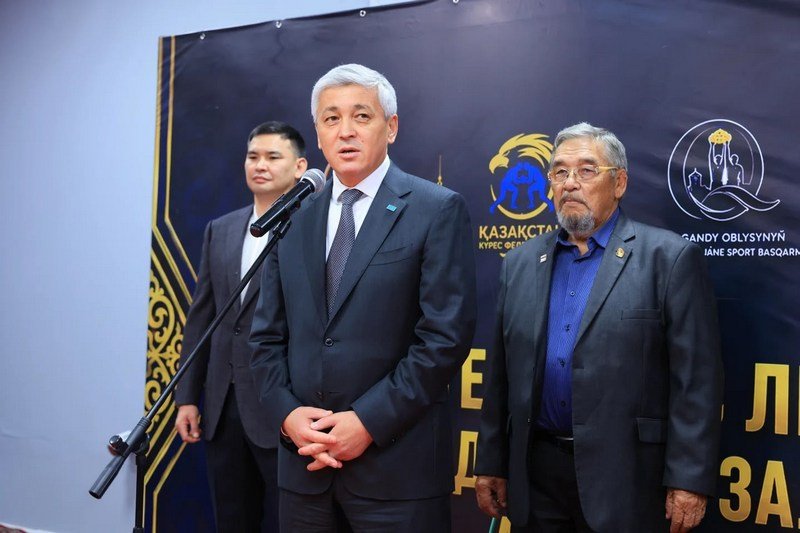 Қарағандыда болашақ чемпиондар жаттығатын жаңа күрес залы ашылды