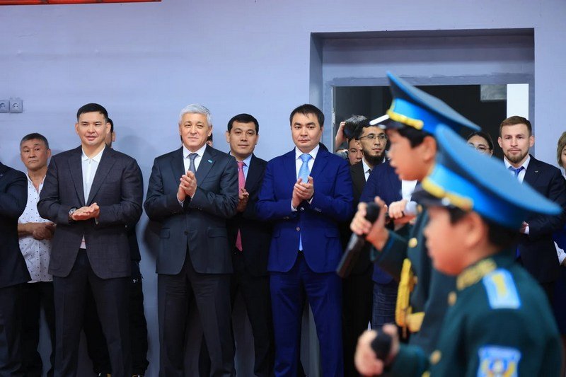 Қарағандыда болашақ чемпиондар жаттығатын жаңа күрес залы ашылды