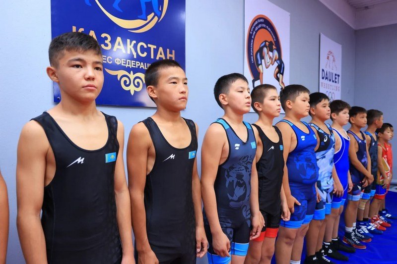 Қарағандыда болашақ чемпиондар жаттығатын жаңа күрес залы ашылды