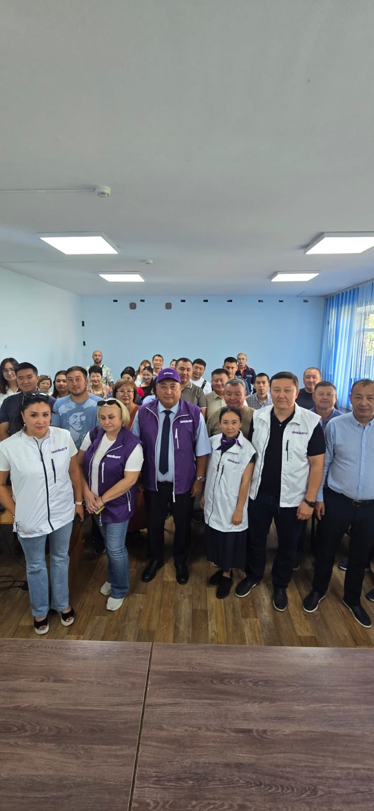 «Әділет» партиясының облыстық сайлауалды штабының мүшелері «Семей Водоканал» кәсіпорнының ұжымымен кездесті