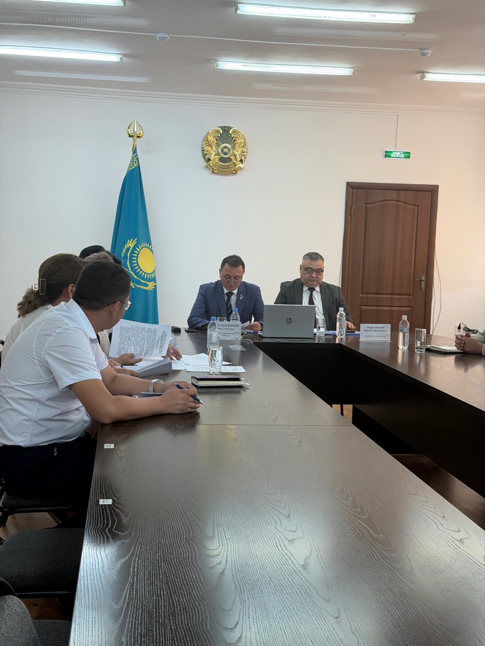 Жаңасемей аудандық мәслихатының кезектен тыс ХХХ сессиясы өтті