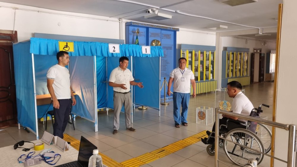 «МҮГЕДЕКТІГІ БАР АДАМДАР ҮШІН САЙЛАУ УЧАСКЕЛЕРІНІҢ ҚОЛЖЕТІМДІЛІГІНЕ МОНИТОРИНГ: ЕСКЕРТУЛЕРДІҢ 98,6%-Ы ОРЫНДАЛДЫ