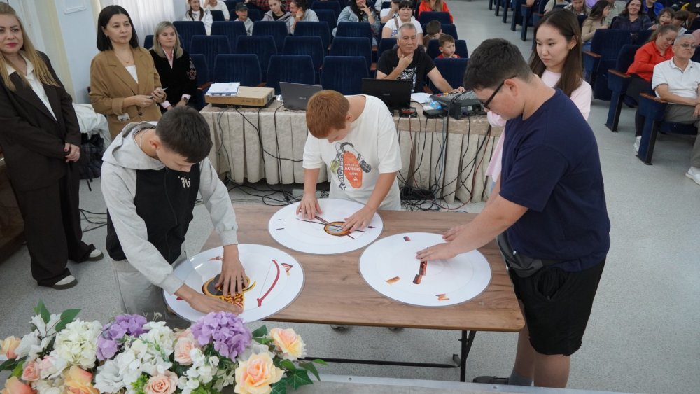 «Мектепке жол» қайырымдылық акциясы Достық үйінде өтті