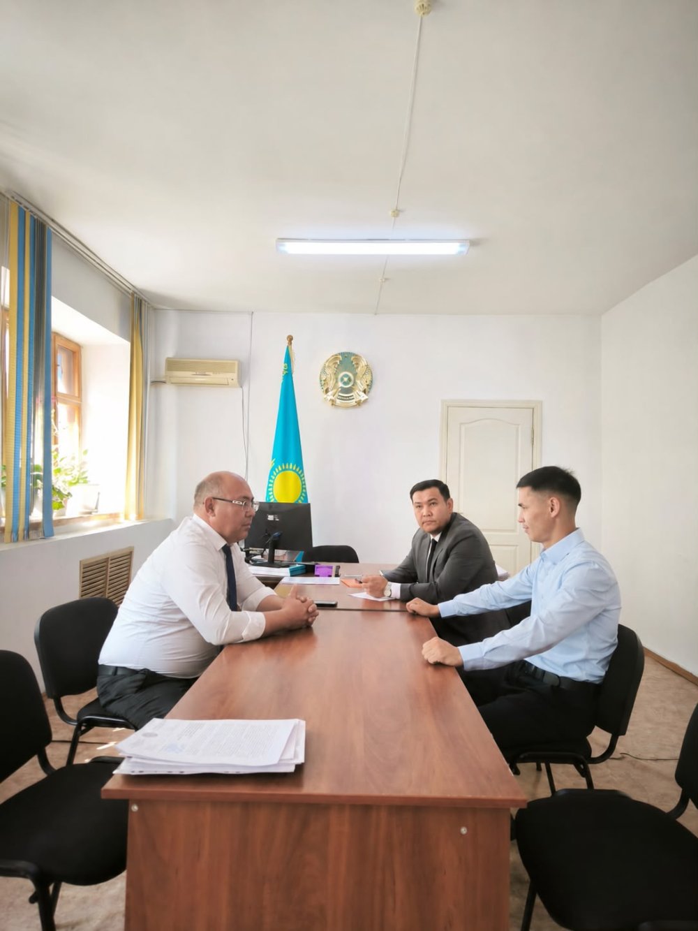 🔰Ақтөбе облысының санитариялық-эпидемиологиялық бақылау департаментінің басшы орынбасары А.Б. Кенжебаев және сыбайлас жемқорлыққа қарсы саясатты іске асыру және сыбайлас жемқорлықтың алдын алу мәселелеріне қызметкер А. Аткиевпен Хромтау аудандық санитариялық-эпидемиологиялық бақылау басқармасының ұжымымен кездесу өтті.