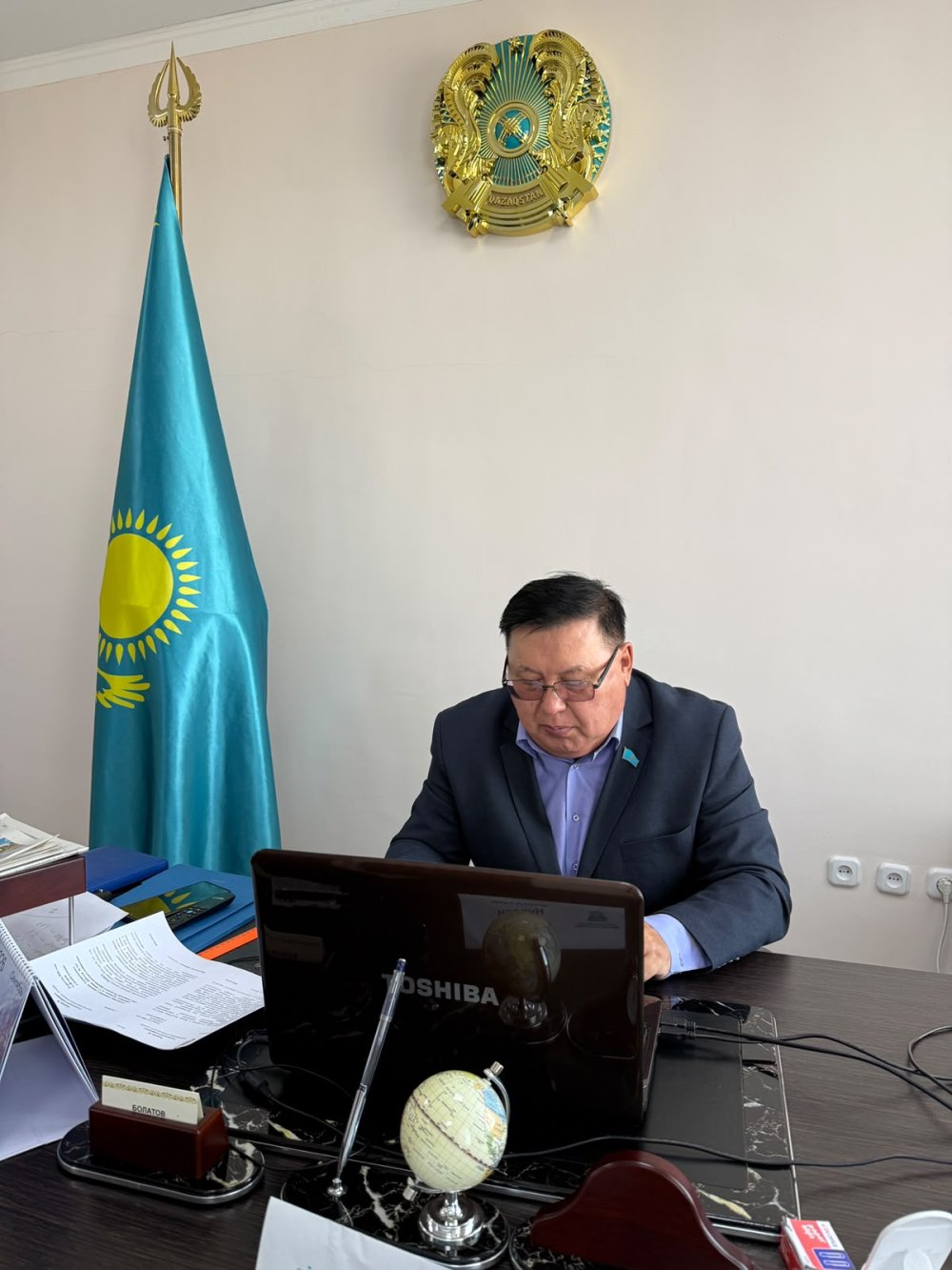 Аудандық мәслихаттың кезектен тыс сессиясы өтті