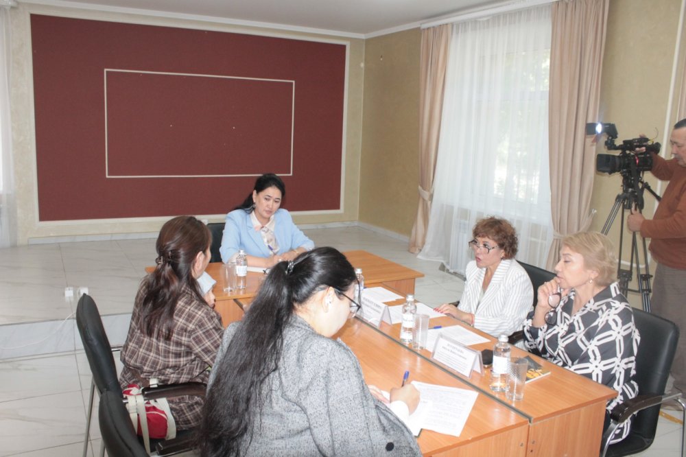 Әлеуметтік осал топтардың құқықтары жөніндегі өңірлік уәкіл азаматтарды қабылдады