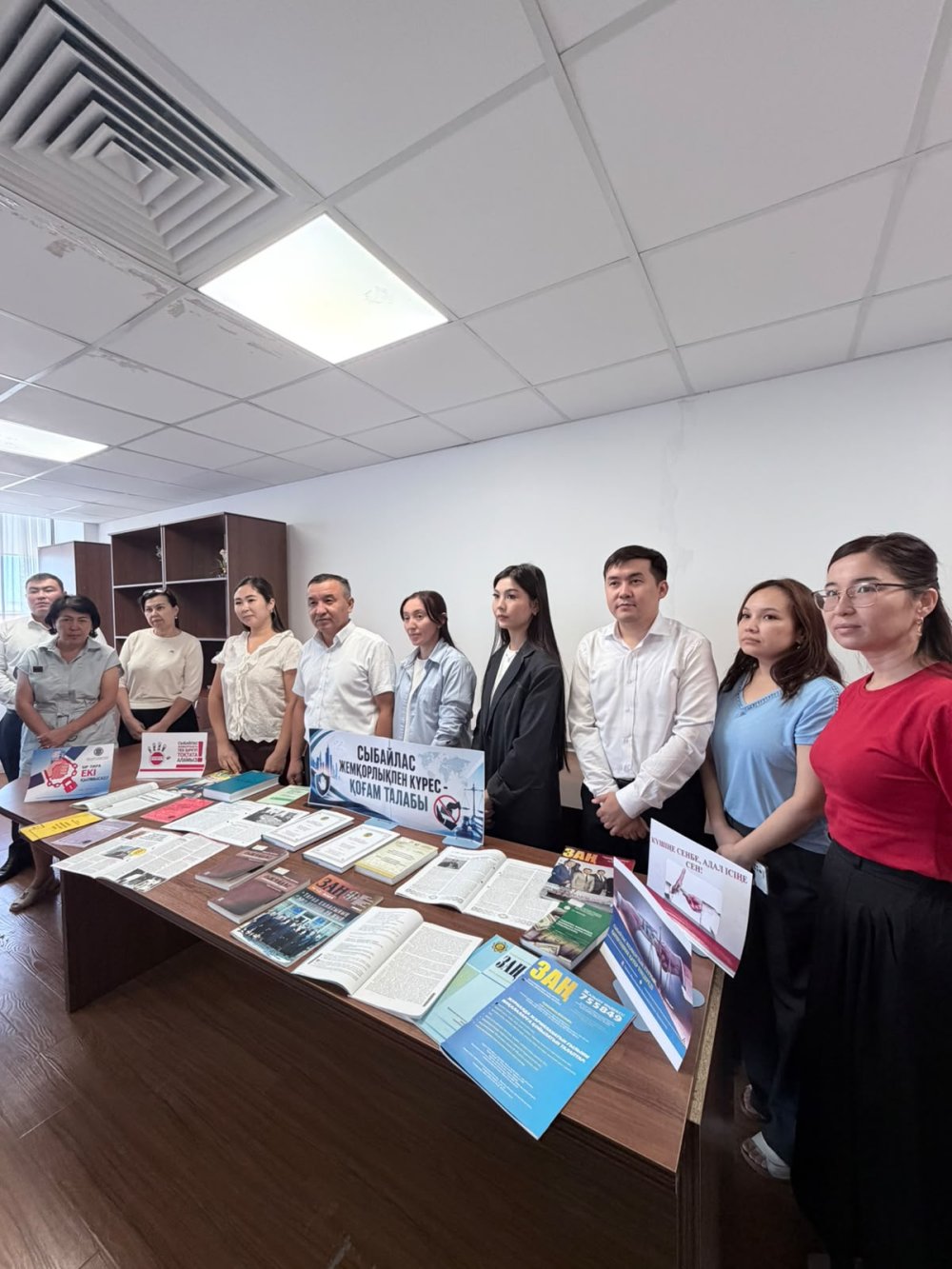 СЫБАЙЛАС ЖЕМҚОРЛЫҚТЫҢ АЛДЫН АЛУ БОЙЫНША КІТАП КӨРМЕСІ ҰЙЫМДАСТЫРЫЛДЫ