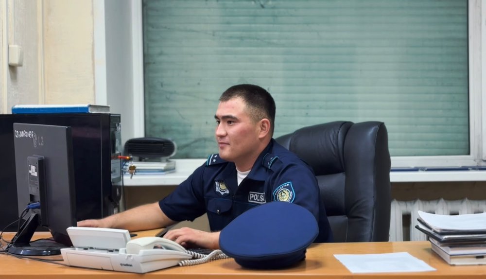 Байқап қана қоймай, тыңдай білу маңызды: ювеналды полиция қызметкерінің бір күні