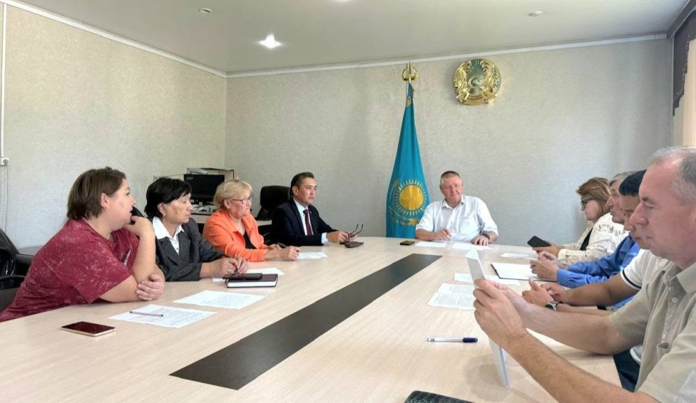 Мамлют ауданының Қоғамдық кеңес мүшелерімен жұмыс кездесуі