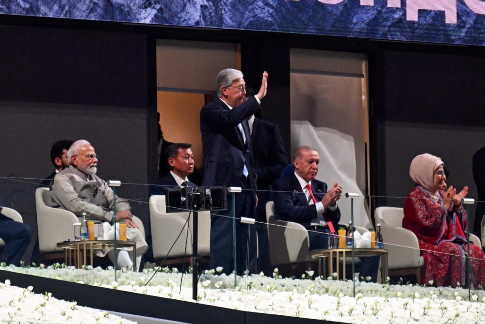 Президент Қасым-Жомарт Тоқаев Бішкекте өтіп жатқан VI Дүниежүзілік көшпенділер ойындарының ашылу салтанатын тамашалады