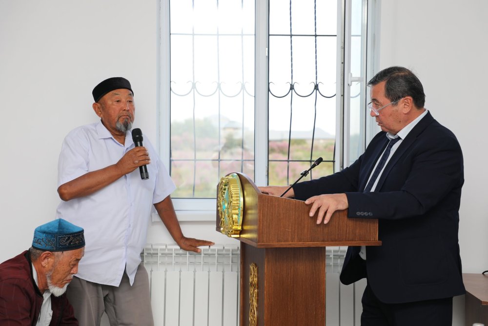 АУДАН БАСШЫСЫ ЖАҢАЖОЛДЫҚТАРДЫҢ МӘСЕЛЕЛЕРІН ТЫҢДАДЫ