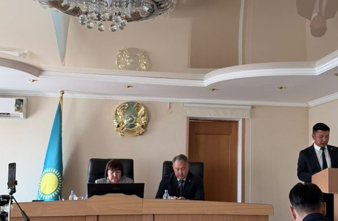 Аудандық мәслихаттың сегізінші шақырылымының кезекті он бесінші сессиясы өтті