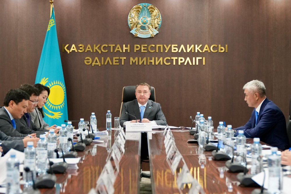 ҚР Әділет министрлігінде Заң жобалау қызметі мәселелері жөніндегі ведомствоаралық комиссияның отырысы өтті
