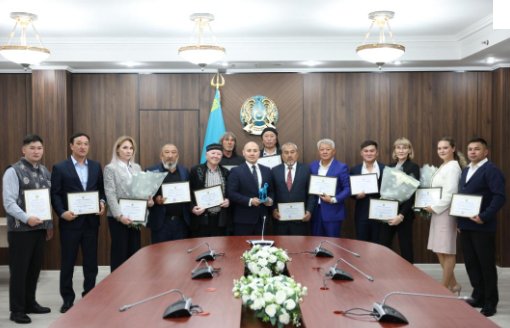 Қазақы тазы мен төбет күніне орай кинология саласының өкілдері марапатталды