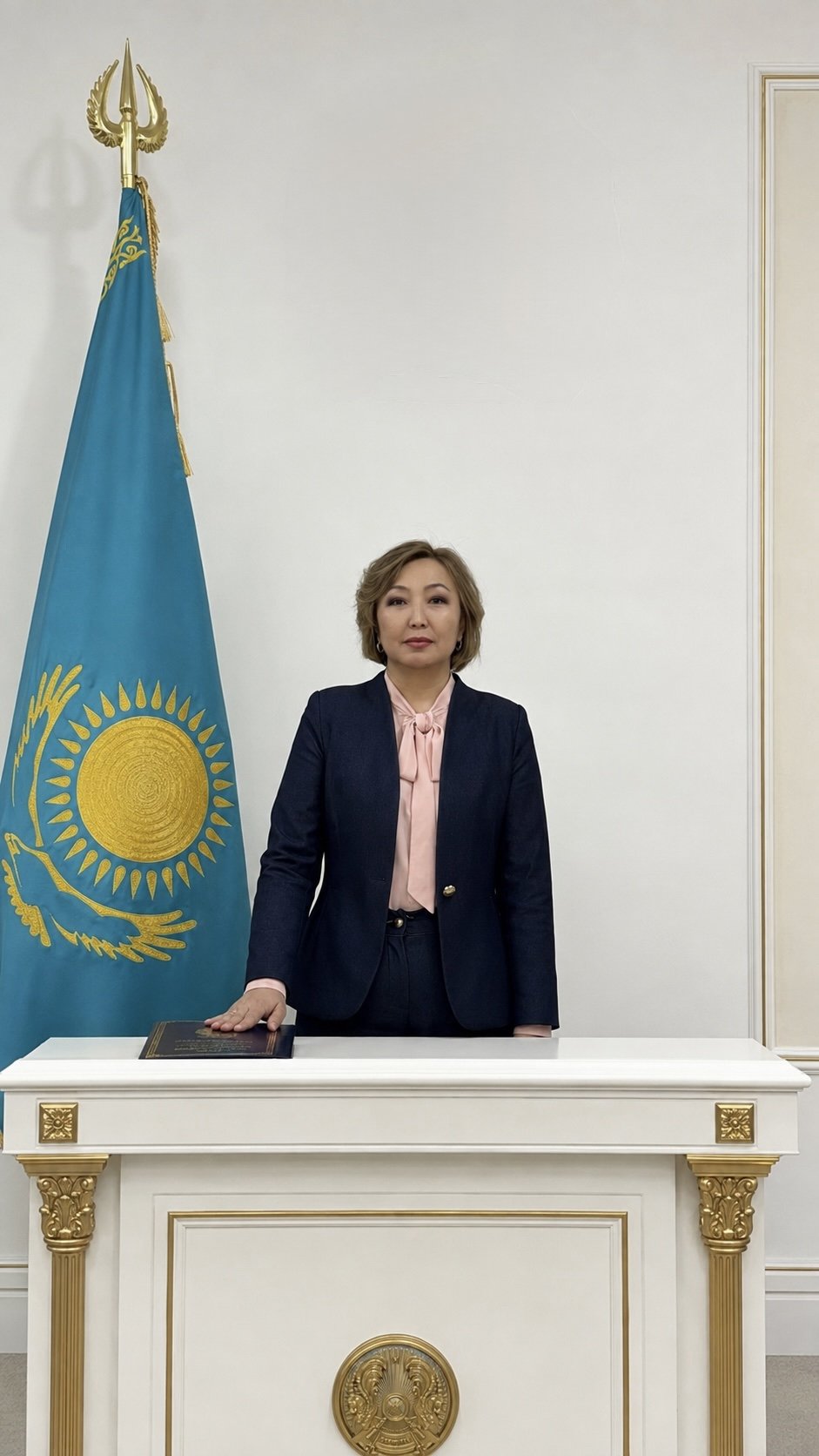 МЕМЛЕКЕТТІК ҚЫЗМЕТШІНІҢ АНТ БЕРУ РӘСІМІ