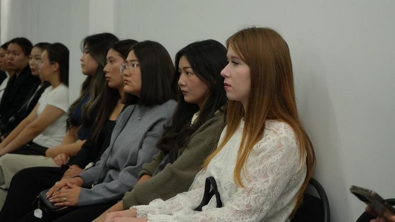 Қарағандыда жастар кітапханасы ашылды