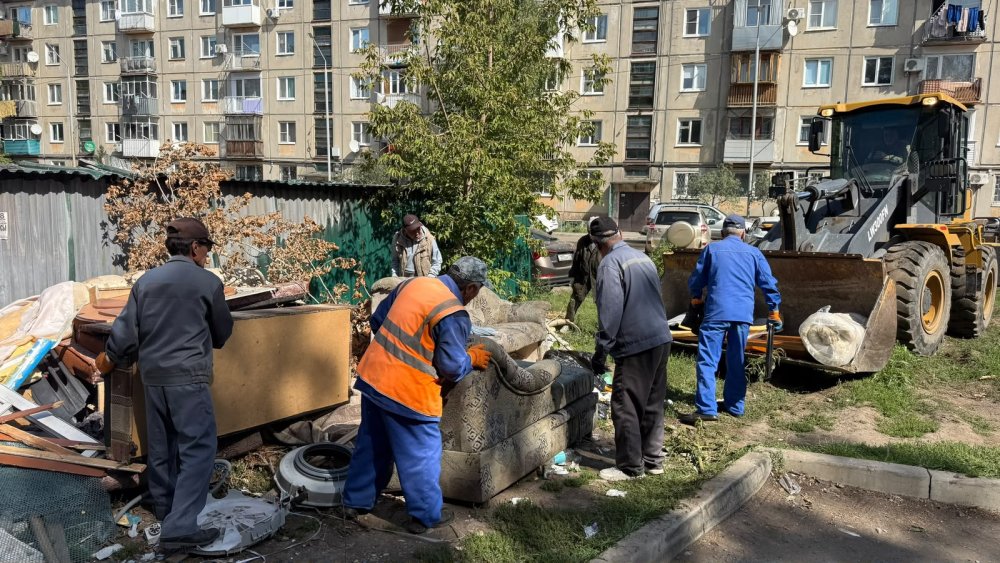 «Таза Қазақстан» акциясы: ШҚО-да стихиялы қоқыс орындарын жою жұмыстары жалғасуда