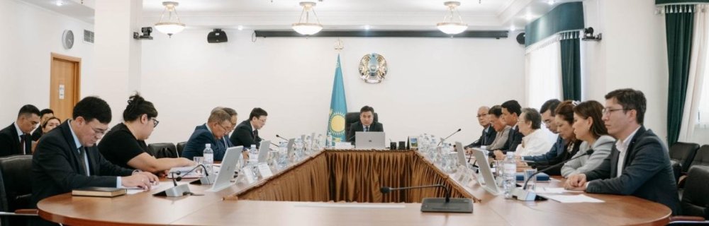 🔹Еңбек министрлігінің Қоғамдық кеңесінің жаңа құрамы жұмысын бастады