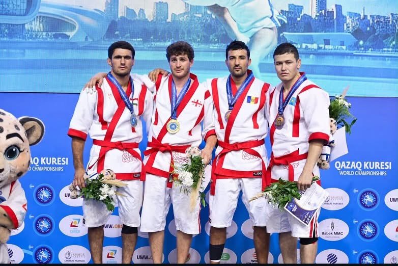 22–23 августа в столице Азербайджана Баку прошёл XII чемпионат мира по казакша курес среди взрослых.