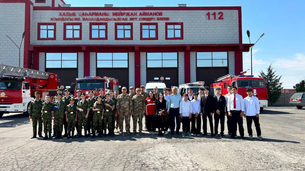 В Таразе прошел день открытых дверей для клубов юных спасателей