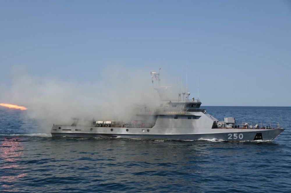 На Каспии стартовали плановые учения Военно-морских сил