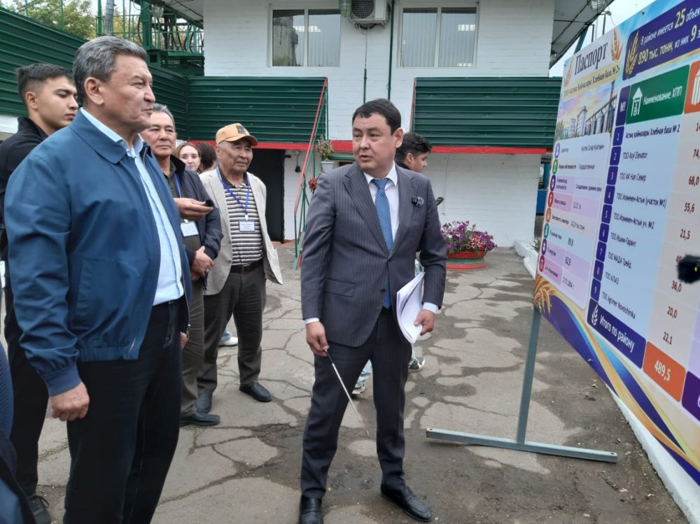 В рамках рабочей поездки аким Северо-Казахстанской области посетил ТОО «Хлебная база №2»