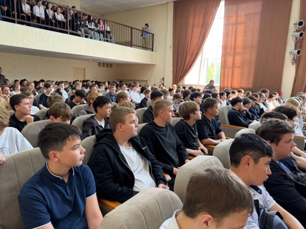 Полицейские в СКО рассказали подросткам, как не стать жертвой и соучастником преступления