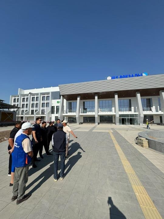 Минтранс проверил ход реконструкции железнодорожных вокзалов в Жамбылской области