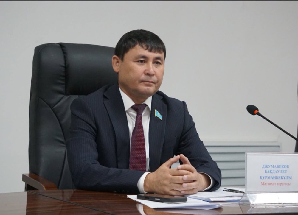 НА СЕССИИ МАСЛИХАТА РАССМОТРЕНЫ АКТУАЛЬНЫЕ ВОПРОСЫ РАЙОНА