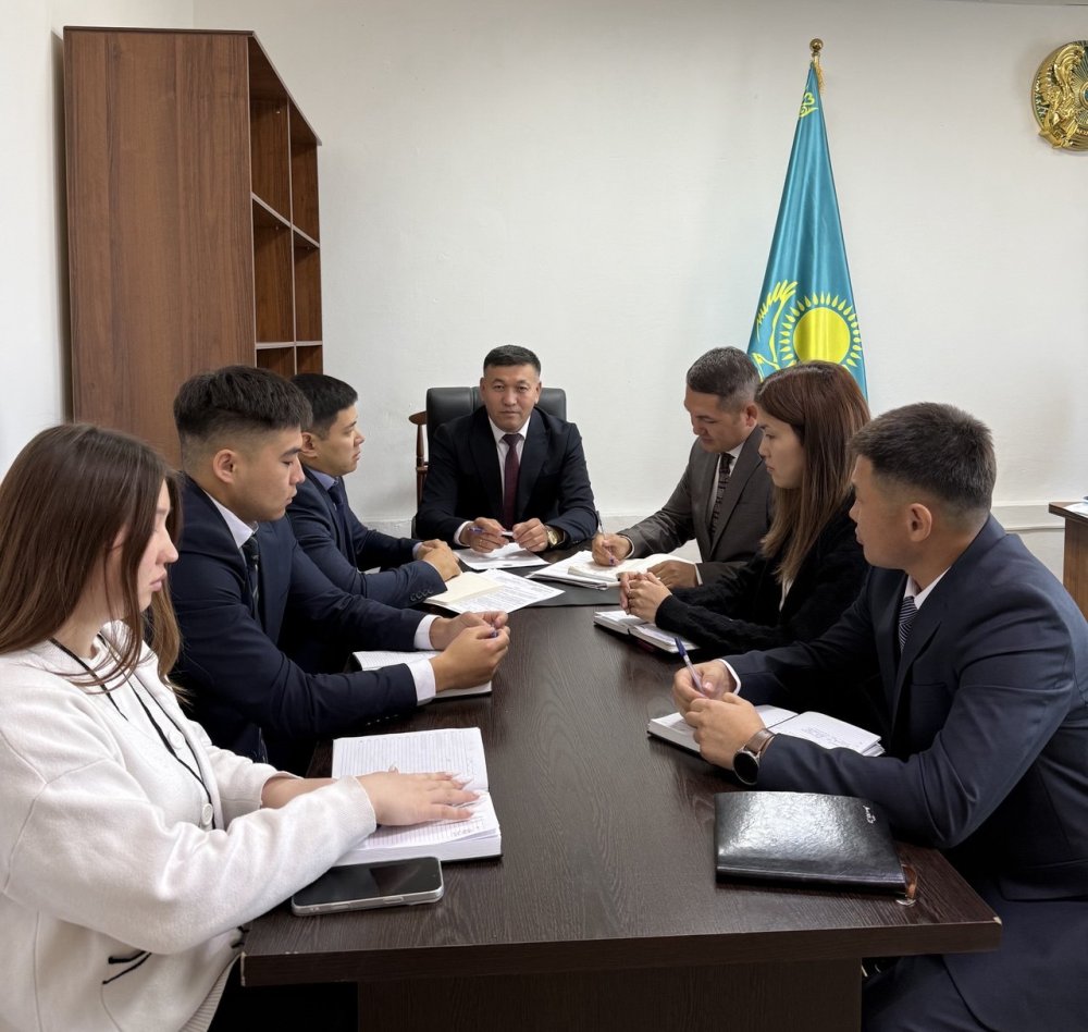 В Департаменте государственной инспекции труда под руководством руководителя Департамента Нияткабылова Е. С. состоялось еженедельное рабочее совещание.