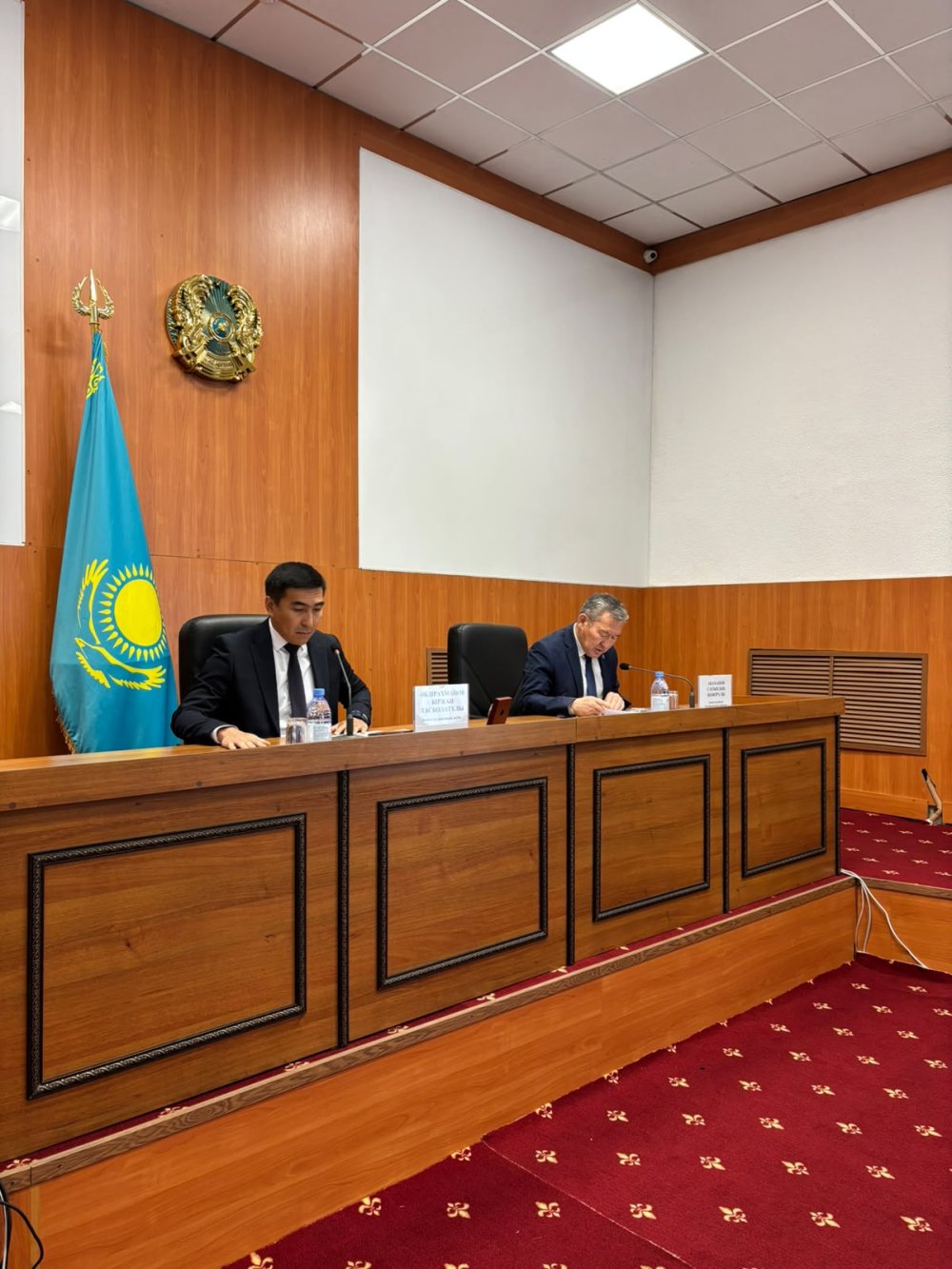 Сегодня, 28 сентября 2026 года, состоялась внеочередная 68-я сессия Аккольского районного маслихата.