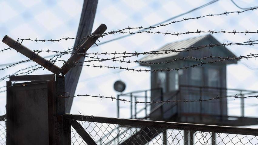 Жительнице Павлодара заменили ограничение свободы на лишение свободы теперь осужденная отбывает наказание в женской колонии области Абай.