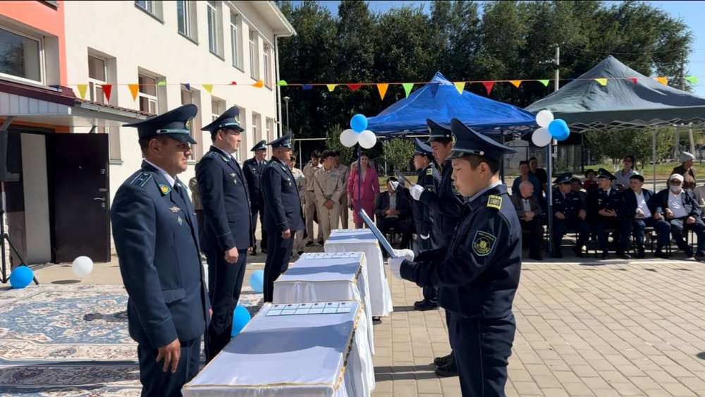 В Коксуском районе у юных жителей появилась своя «полицейская школа»