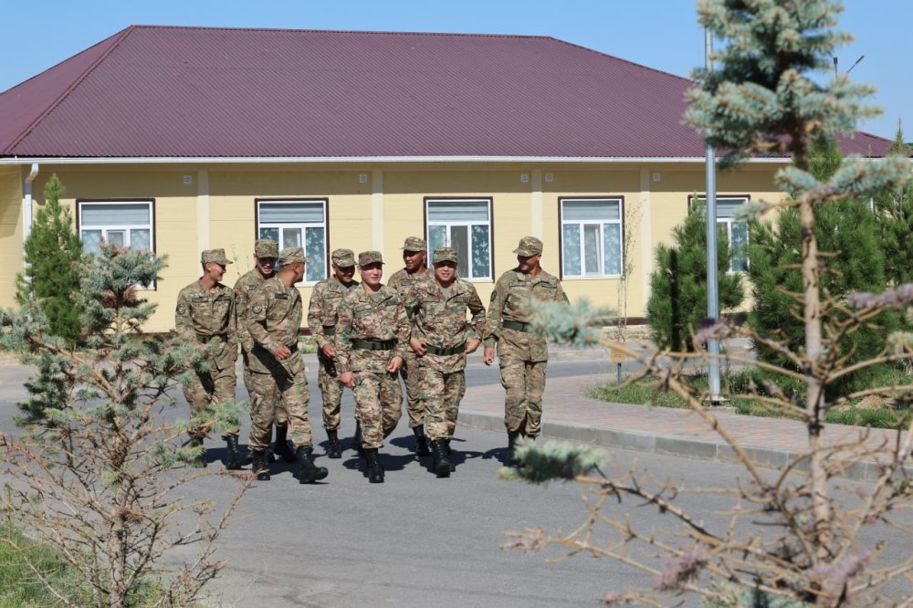 Восемь выпускников одной школы служат в Национальной гвардии