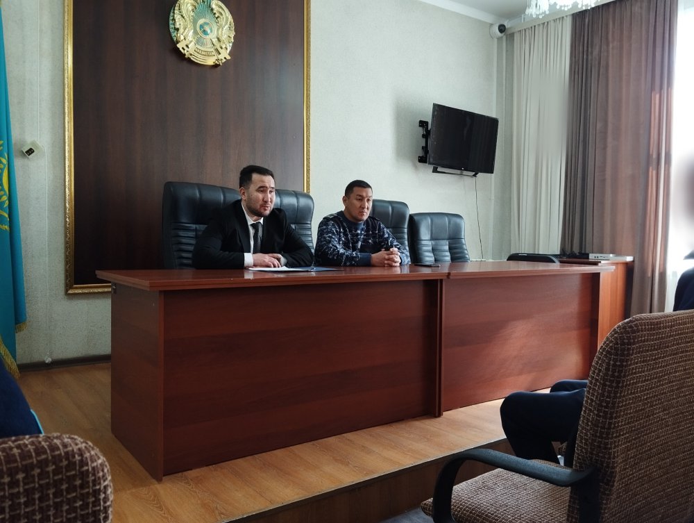 Представитель Уполномоченного по правам человека по Карагандинской области Бейсенбеков К. М. во время посещения учреждения № 36 Комитета уголовно-исполнительной системы провел лекцию для осужденных на тему: «Механизмы защиты прав человека в местах лишения свободы: как подать обращение при нарушении прав»