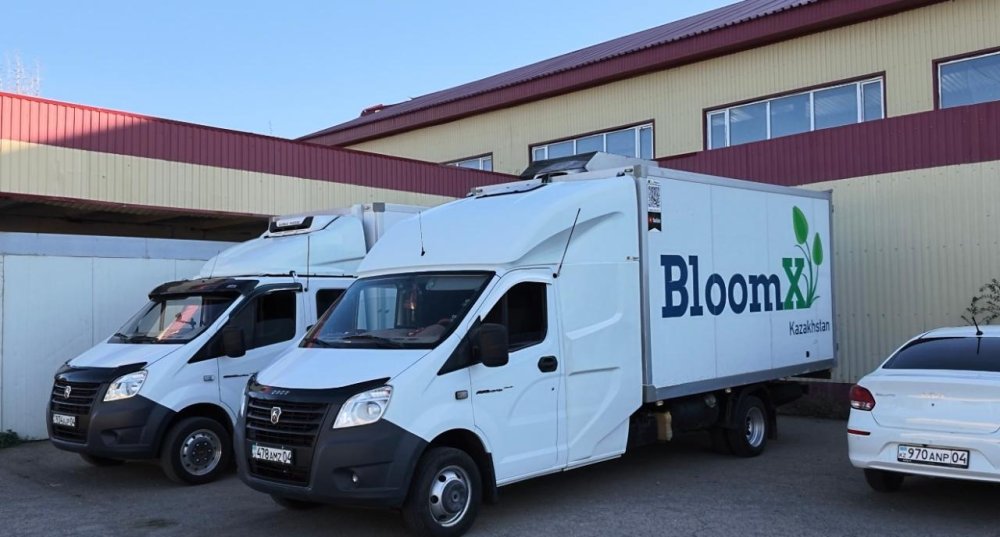 Автоколонна с продуктами выехала из Актобе в столицу