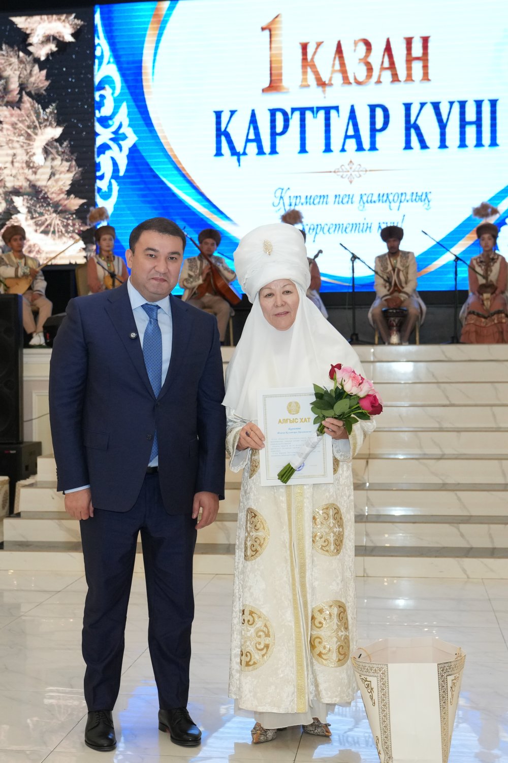 ЧЕСТВОВАЛИ ПРЕДСТАВИТЕЛЕЙ СТАРШЕГО ПОКОЛЕНИЯ