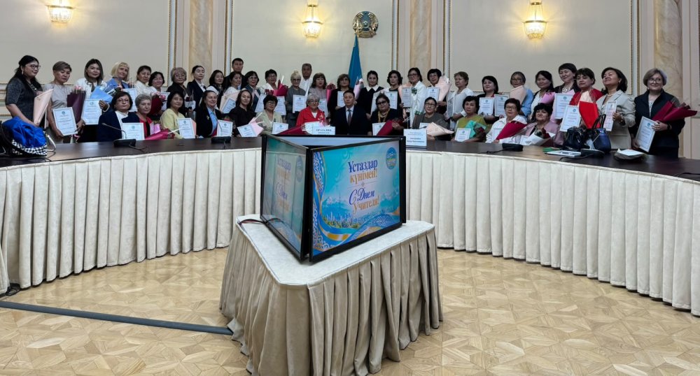 В районе состоялось праздничное мероприятие, посвящённое Дню учителя
