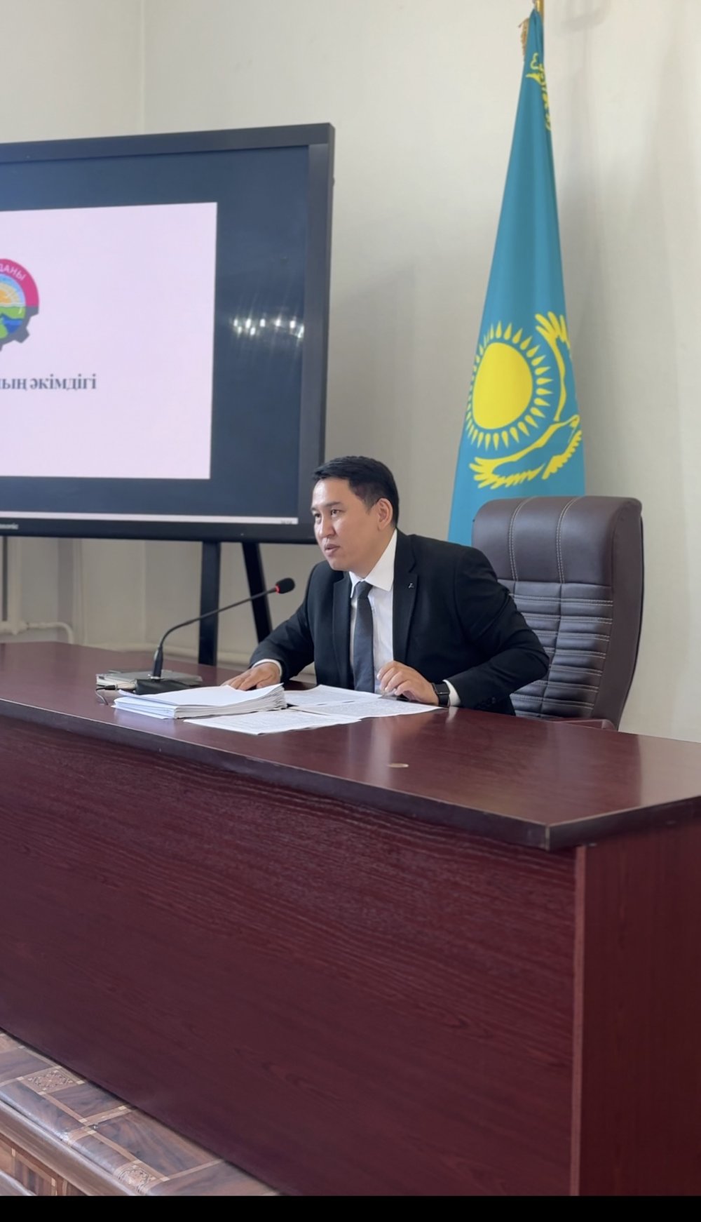 Разъяснены нормы служебной этики