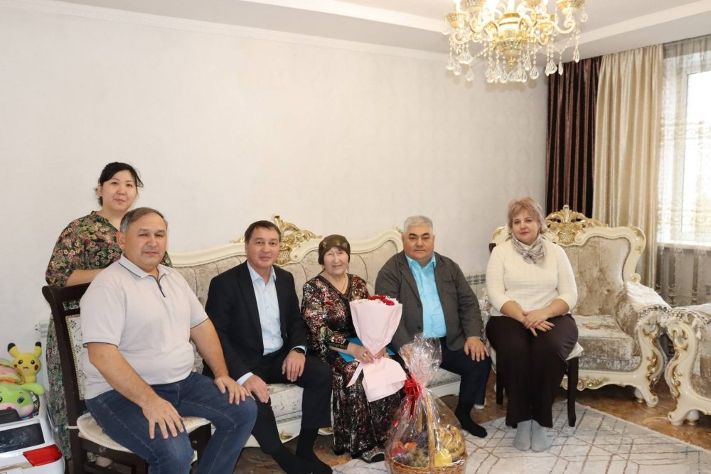 Внимание и забота — в знак уважения к старшему поколению